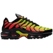 Tennarit Nike  Air Max Plus Black Volt Solar Red (Women's)  38