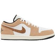 Kengät Nike  Jordan 1 Low SE Brown Elephant  40 1/2