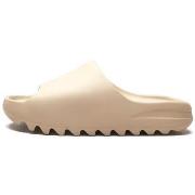 Rantasandaalit adidas  Yeezy Slide Pure (Restock Pair)  38
