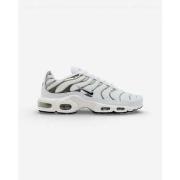 Kengät Nike  Air Max Plus SE White Metallic Silver (W)  41