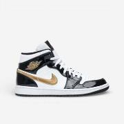 Kengät Nike  Jordan 1 Mid Patent Black White Gold  44 1/2