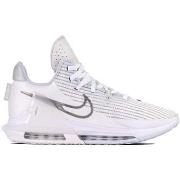 Kengät Nike  Lebron  43