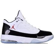 Kengät Nike  Air Jordan Max Aura 2 Concord  44