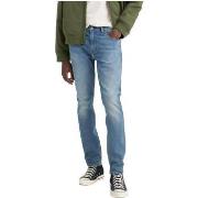 Farkut Levis  28833-1195  US 29 / 32