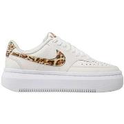 Kengät Nike  Court Vision Alta  42 1/2