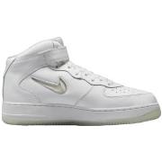 Kengät Nike  Air Force 1 Mid  37 1/2