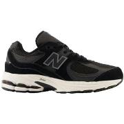 Tennarit New Balance  2002  38