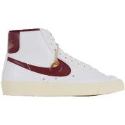 Tennarit Nike  Blazer Mid '77  38