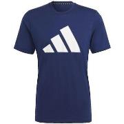 Lyhythihainen t-paita adidas  T-shirt  Essential Feelready  EU S