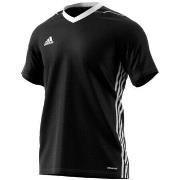 Lyhythihainen t-paita adidas  Tiro 17  EU L