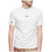 Lyhythihainen t-paita Superdry  T-shirt  Sport Tech Logo  EU L