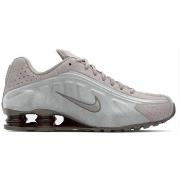 Kengät Nike  Shox R4  44