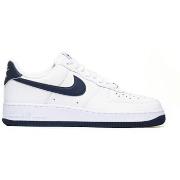 Kengät Nike  Air Force 1 07  47 1/2