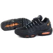 Kengät Nike  Air Max 95 Ess  38 1/2