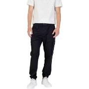 Housut Calvin Klein Jeans  SKINNY ELASTIC TWILL LV04RD608G  EU XXL