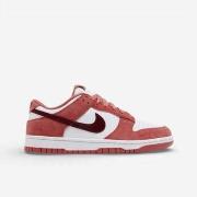 Kengät Nike  Dunk Low Valentine's Day (2024) (Women's)  42