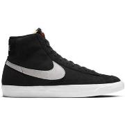 Kengät Nike  Blazer Mid 77 Suede  41