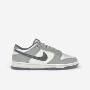 Kengät Nike  Dunk Low SE Light Carbon  39