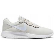 Kengät Nike  Tanjun  36