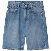 Shortsit & Bermuda-shortsit Pepe jeans  PB8000029 000  4 vuotta