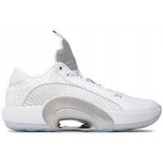 Kengät Nike  Air Jordan XXXV  41