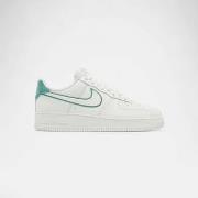 Kengät Nike  Air Force 1 Low Resort and Sport  41