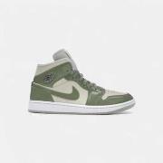 Kengät Nike  jordan-1-mid-se-sea-glass-oil-green-womens  36