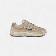 Kengät Nike  P-6000 SE Hemp Sanddrift Metallic Silver Black  42 1/2