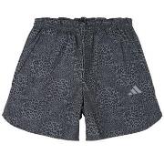 Shortsit & Bermuda-shortsit adidas  -  11 / 12 vuotta