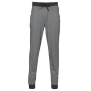 Jogging housut / Ulkoiluvaattee Under Armour  SPORTSTYLE JOGGER  EU XL