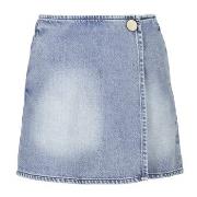 Shortsit & Bermuda-shortsit Armani Exchange  XW002265  EU L