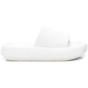 Rantasandaalit Xti  04448907  36