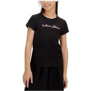 Lyhythihainen t-paita Calvin Klein Jeans  LVCKSJA17GBEH  4 vuotta