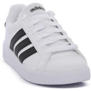 Kengät adidas  GRAND COURT 3 J  38