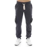 Jogging housut / Ulkoiluvaattee Leone 1947  Man Sweatpants Vintage Dep...
