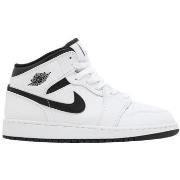 Kengät Nike  Jordan 1 Mid Reverse Panda (GS)  40