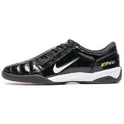 Tennarit Nike  Total 90 3 SP Black  40
