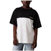 Lyhythihainen t-paita Calvin Klein Jeans  IB0IB02450BEH  14 vuotta