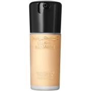 MAC Cosmetics Studio Radiance Serum-Powered Foundation Nc20