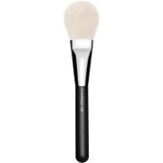 MAC Cosmetics Brushes 135S Large Flat Powder
