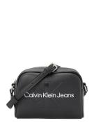 Calvin Klein Jeans Olkalaukku  musta / valkoinen