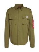 ALPHA INDUSTRIES Välikausitakki 'Urban Military'  oliivi / punainen / ...