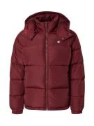 Tommy Jeans Talvitakki 'ALASKA'  burgundin punainen