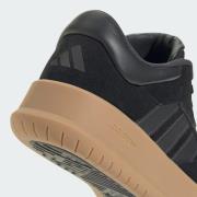 ADIDAS SPORTSWEAR Matalavartiset tennarit 'Court 24'  musta