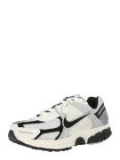 Nike Sportswear Matalavartiset tennarit 'ZOOM VOMERO 5'  harmaa / must...