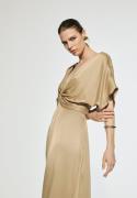 Lola Casademunt Mekko ' '  beige