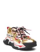 Kingdom-E Sneaker Gold Steve Madden