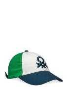 Cap With Visor Green United Colors Of Benetton