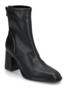 Women Boots Black NEWD.Tamaris