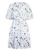 Dress White FREE/QUENT